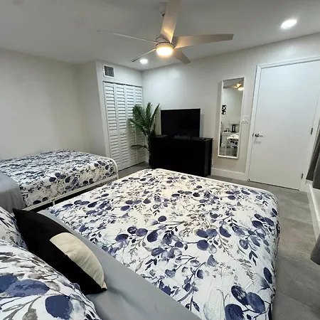 The Jasmine Apartments By Lowkl Fort Lauderdale Room photo