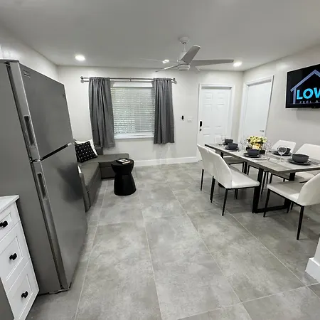 The Jasmine Apartments By Lowkl Fort Lauderdale Room photo